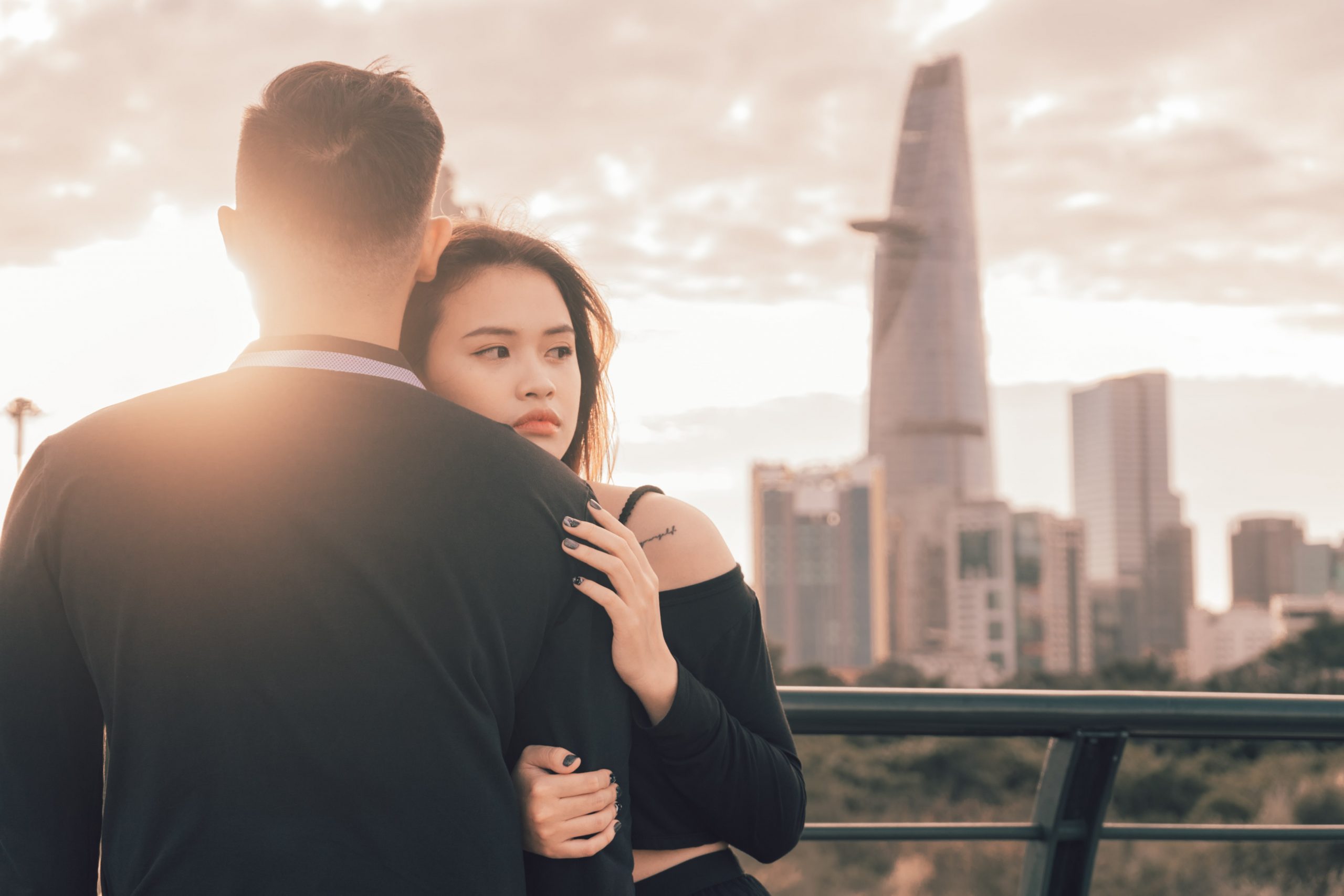 Những lưu ý khi chụp hình couple ngoại cảnh dành cho các cặp đôi Những lưu ý khi chụp hình couple ngoại cảnh dành cho các cặp đôi