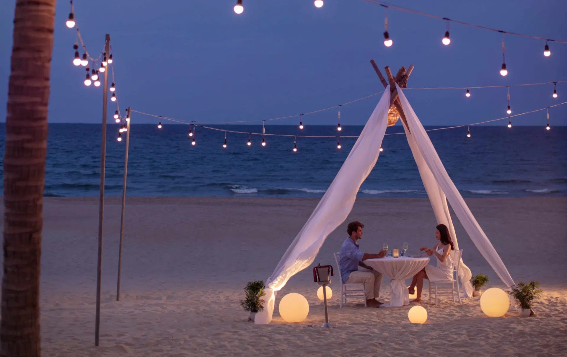 Top địa điểm chụp hình cầu hôn tại Đà Nẵng đẹp dễ tổ chức Top địa điểm chụp hình cầu hôn tại Đà Nẵng đẹp dễ tổ chức