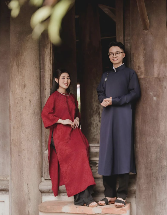 Kinh nghiệm chọn áo dài chụp ảnh couple đẹp chuẩn trend 2026 Kinh nghiệm chọn áo dài chụp ảnh couple đẹp chuẩn trend 2026