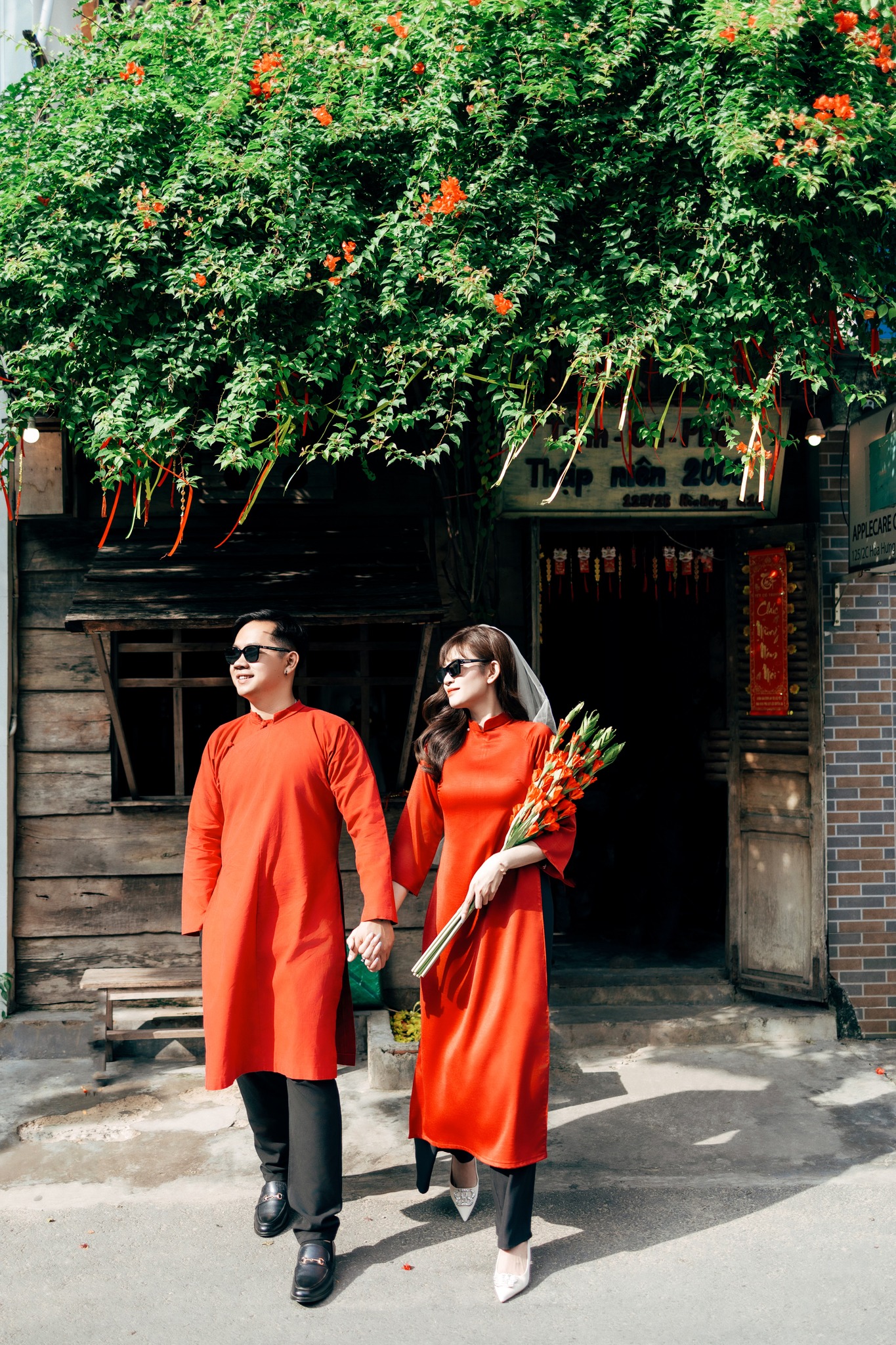 Kinh nghiệm chọn áo dài chụp ảnh couple đẹp chuẩn trend 2026 Kinh nghiệm chọn áo dài chụp ảnh couple đẹp chuẩn trend 2026