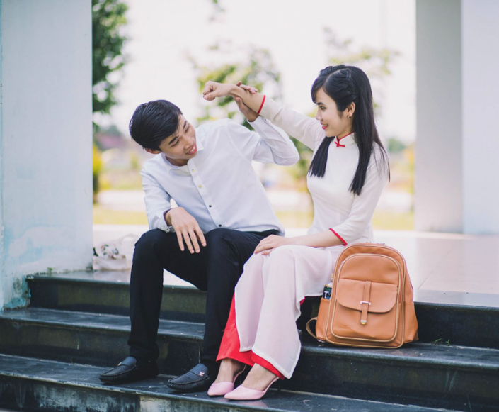 Kinh nghiệm chọn áo dài chụp ảnh couple đẹp chuẩn trend 2026 Kinh nghiệm chọn áo dài chụp ảnh couple đẹp chuẩn trend 2026