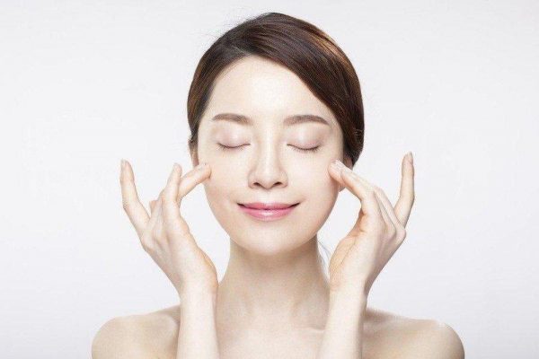 Điểm danh Top 10 sản phẩm kem trị mụn hiệu quả nhất 2021